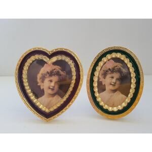 2 x Miniature Gold Picture Frames Red Green Heart Oval